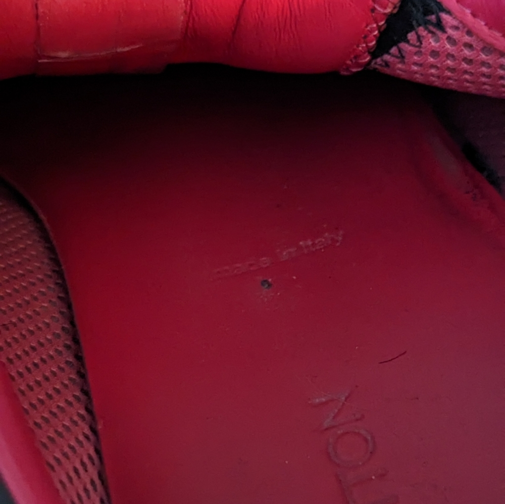 Men's Louis Vuitton Sneakers Size 9.5